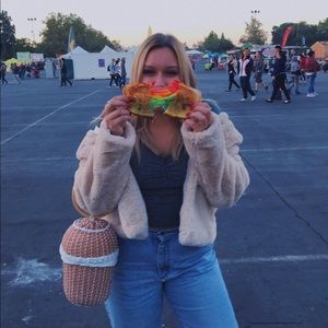 Meet your Posher, Maddie